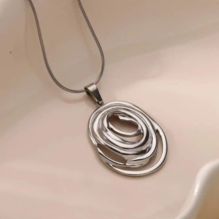 Hollow Geometric Oval Necklace in Gold and Silver